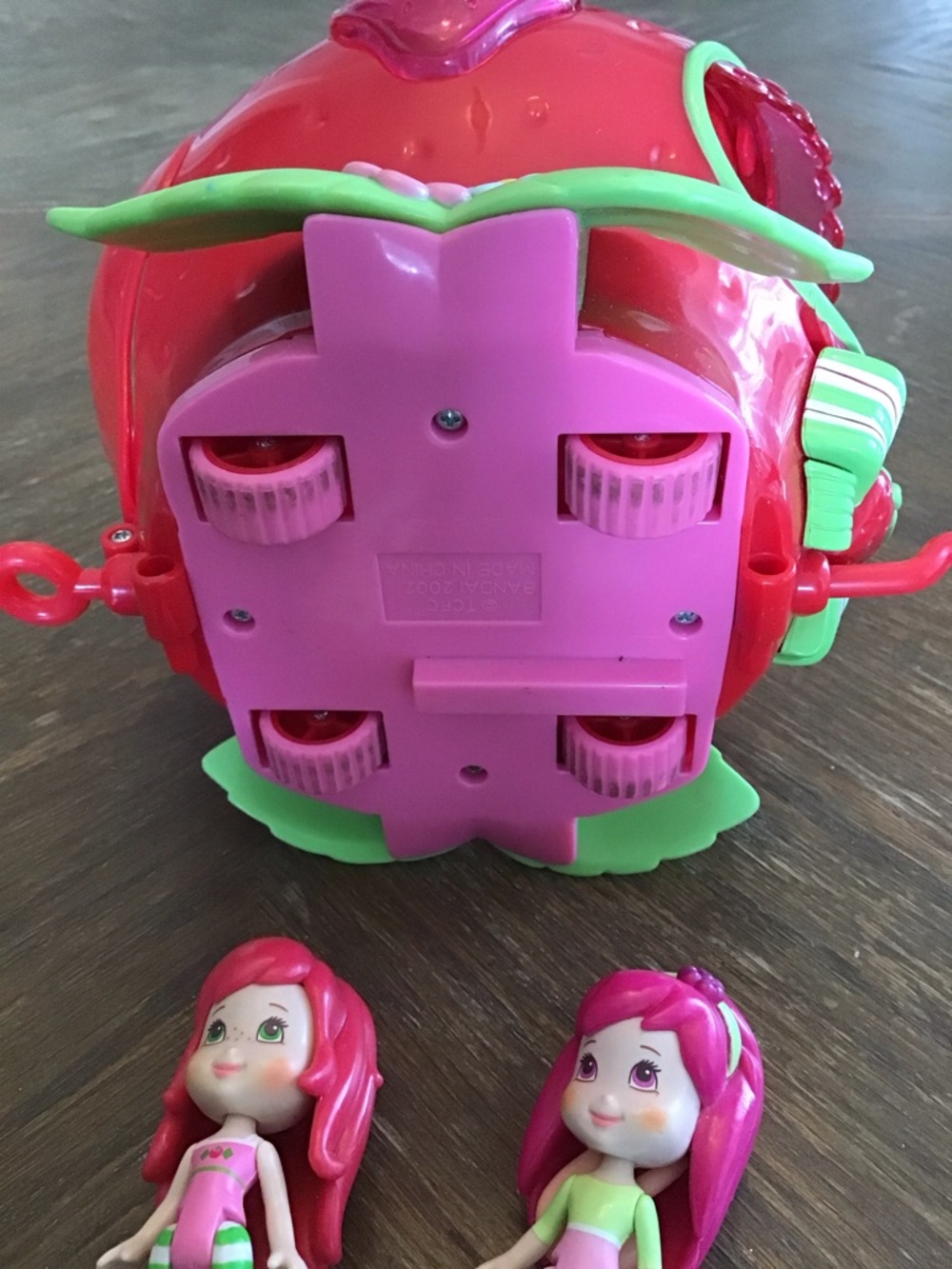 Vintage Strawberry Shortcake Berry Carriage & 2 Strawberry shortcake Dolls - Picture 10 of 10
